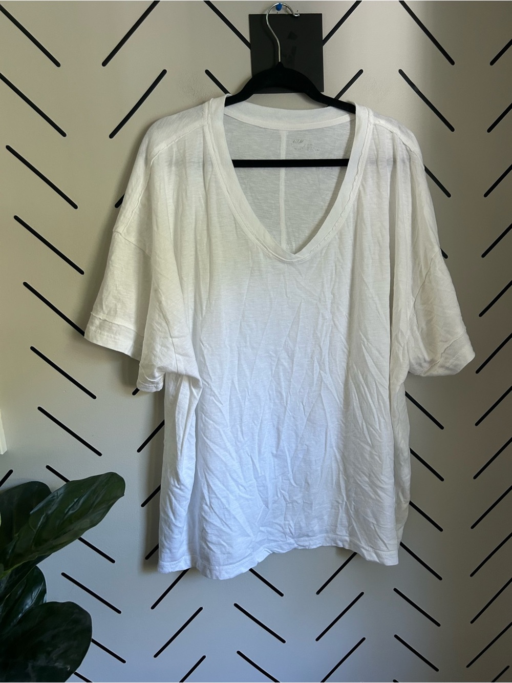 NWOT aerie white voop oversized boyfriend t shirt
